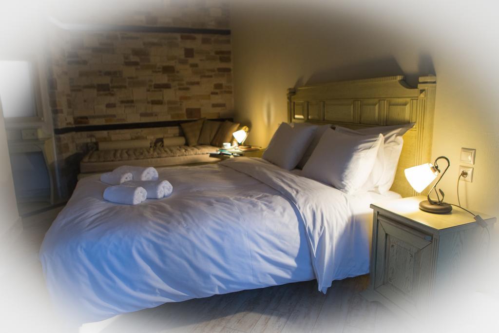Evzin Hotel Káto Loutrákion Eksteriør billede